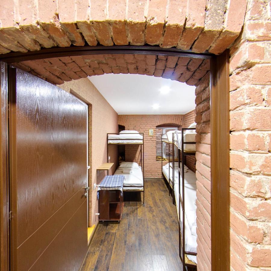 Hostel Pirosmani Tbilissi Extérieur photo
